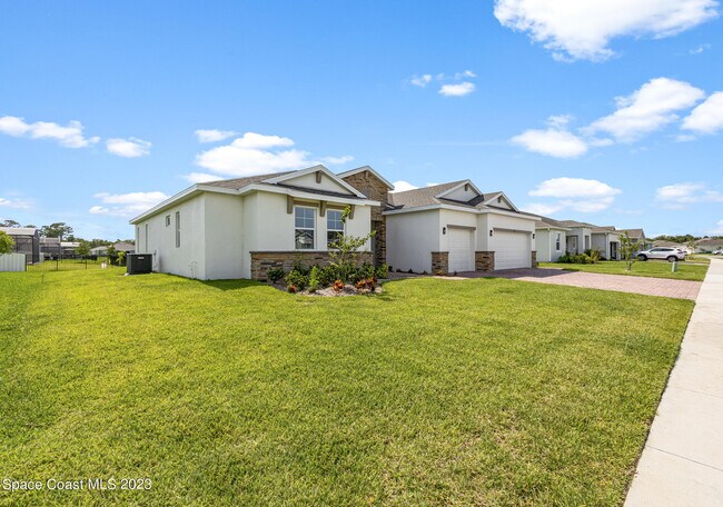 Building Photo - 285 Loymer Cir