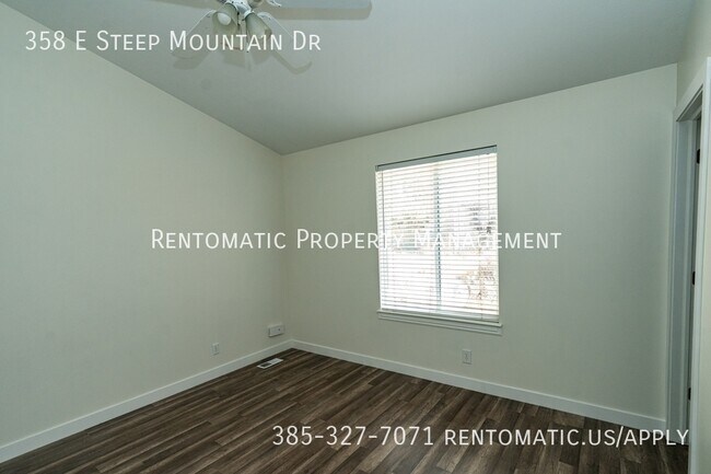 Building Photo - 358 Steep Mountain Dr