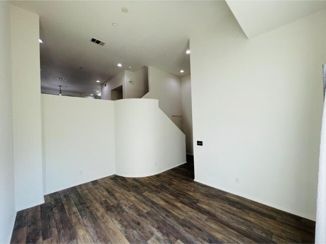 Building Photo - 33590 Willow Haven Ln