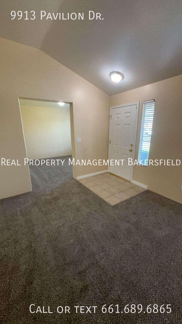 Building Photo - 9913 Pavilion Dr