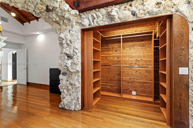 Building Photo - 7975 Sunset Dr