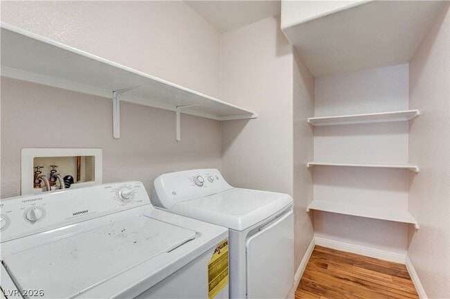 Building Photo - 5507 Big Red Ct