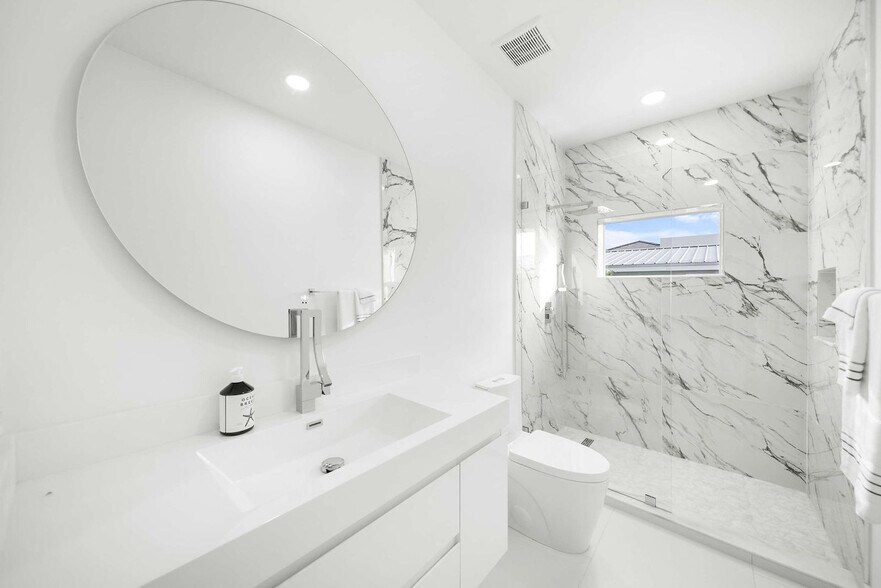 Building Photo - 387 82nd St