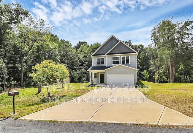 Building Photo - 6618 Riverview Dr