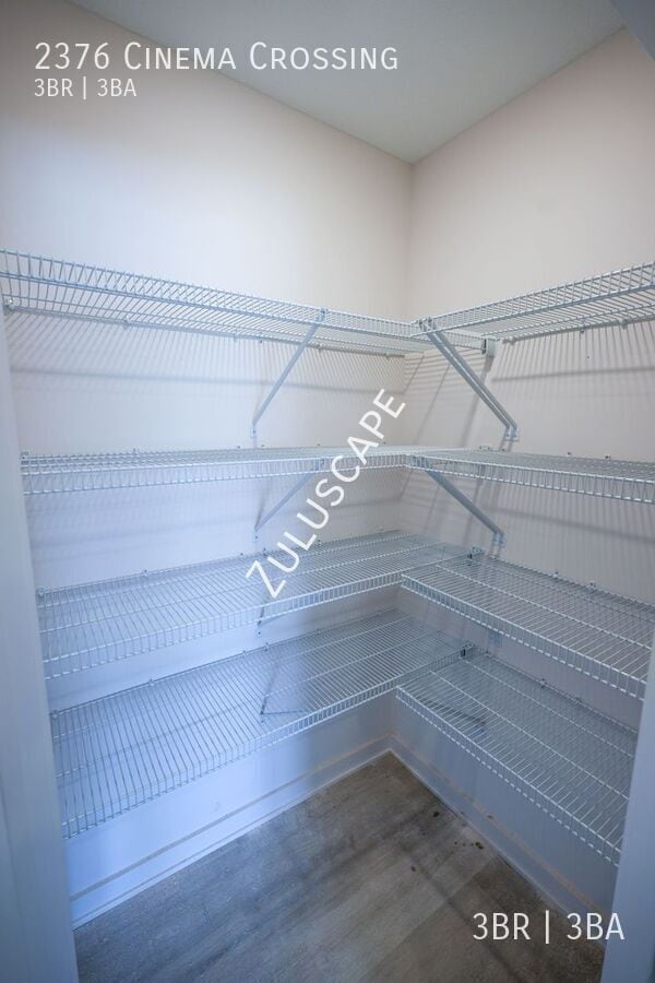 Building Photo - 1331 E Berry St