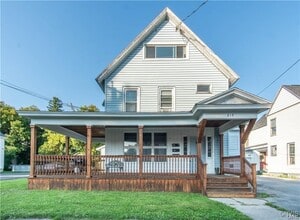 Building Photo - 813 Franklin St