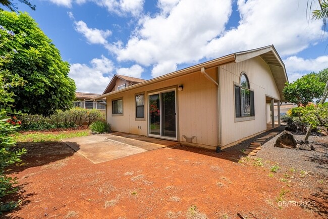 Building Photo - 3 BD/2 BA Home in Mililani with Garage (Av...