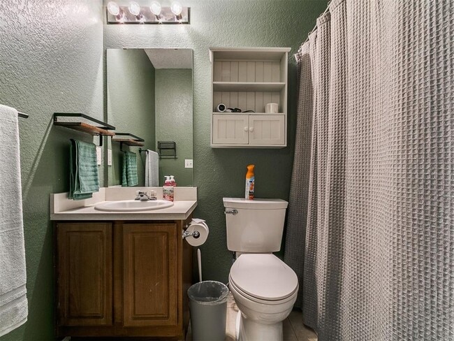 Building Photo - 414 English Elm Ln