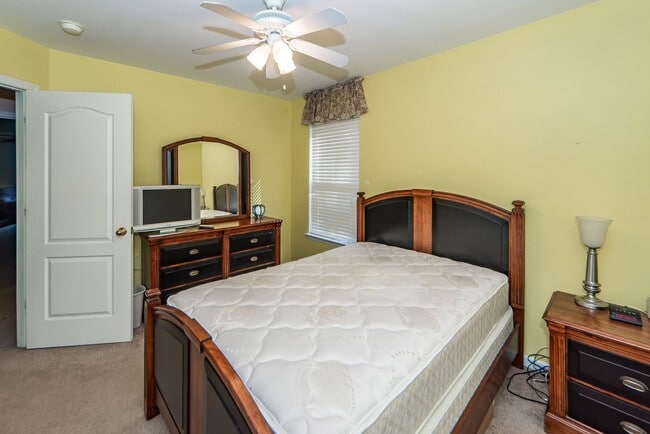 Building Photo - 5 Bedroom 2.5 Bath Home in Indigo Fields - North Charleston