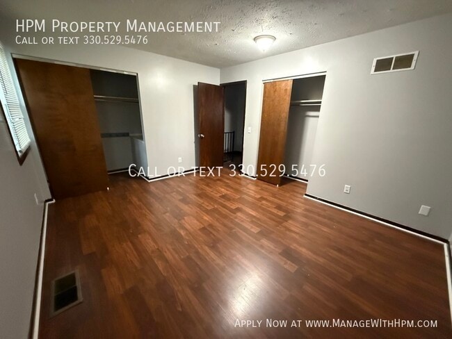 Building Photo - 6576 Ravenwood Ave NW