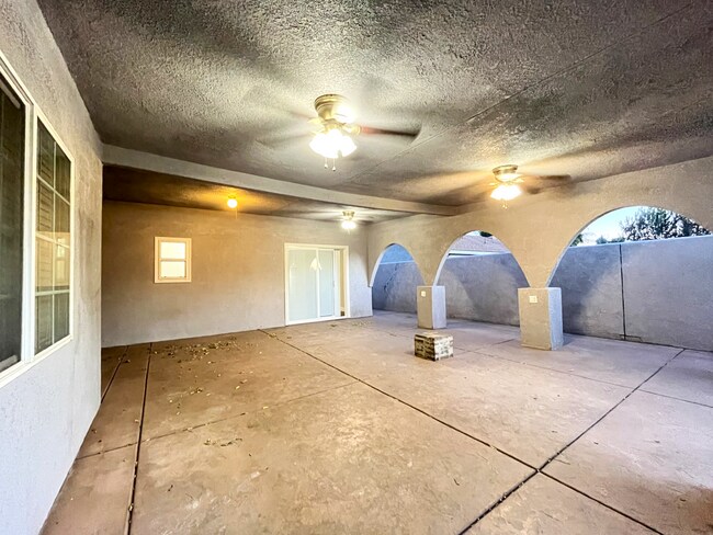 Building Photo - RV T 7640