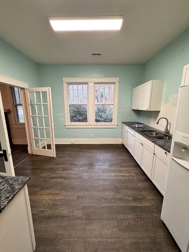 Building Photo - 4/2 home in Shelby, NC