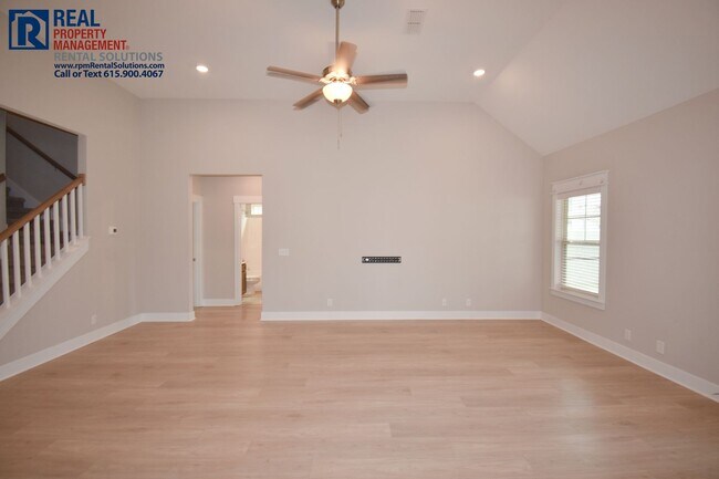 Building Photo - 2432 Fig Dr