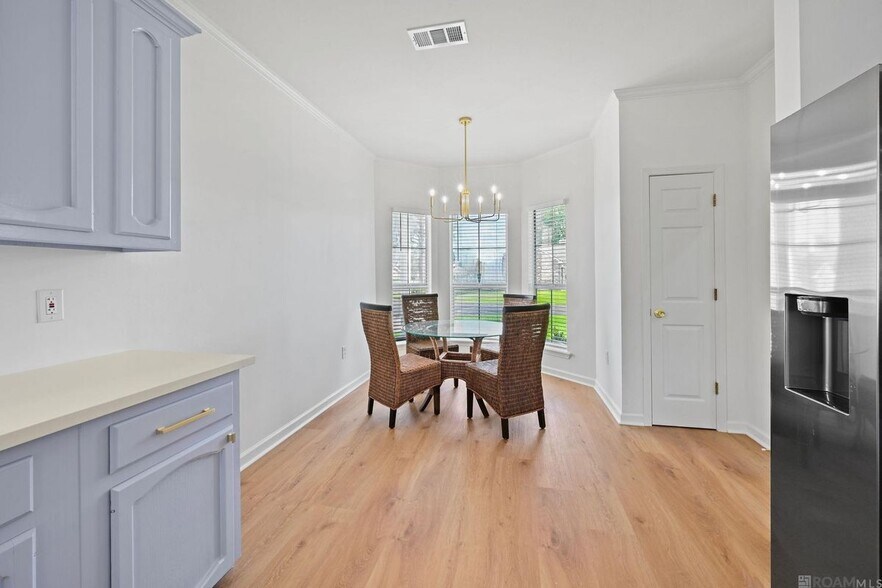 Building Photo - 18482 Lake Iris Ave