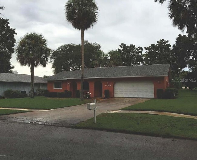 Primary Photo - 4825 SQUIRES Dr