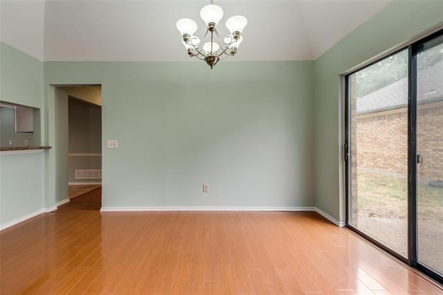 Building Photo - 2929 Big Oaks Dr