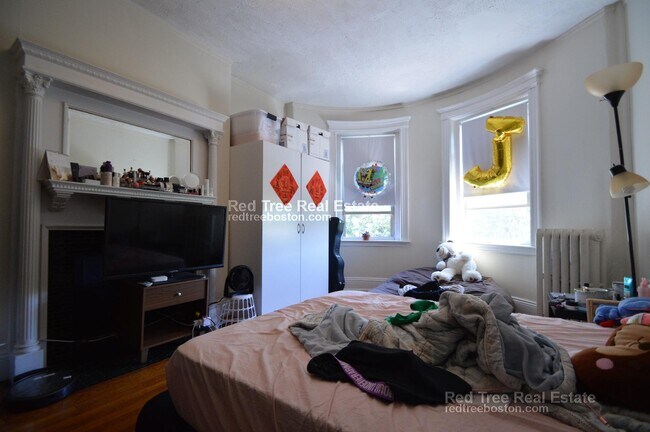 Primary Photo - 1788 Beacon St