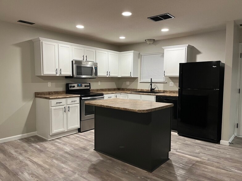 Kitchen - 1141 Cornerstone Ln