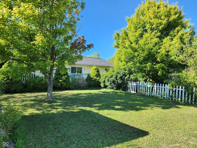 Building Photo - 107 Arrowhead St