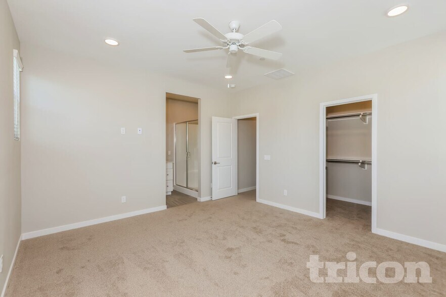 Building Photo - 36409 Amigos Ct