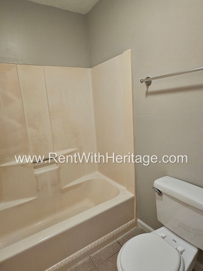 Building Photo - Gorgeous 4bd / 2.5 in Popular Arbor Statio...