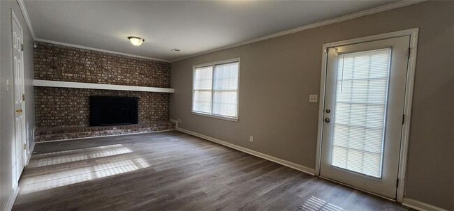 Building Photo - 401 Barbashela Dr