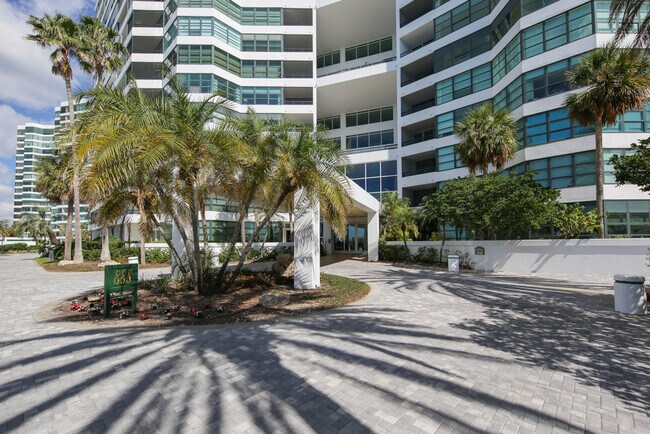 Building Photo - 888 Blvd of the Arts