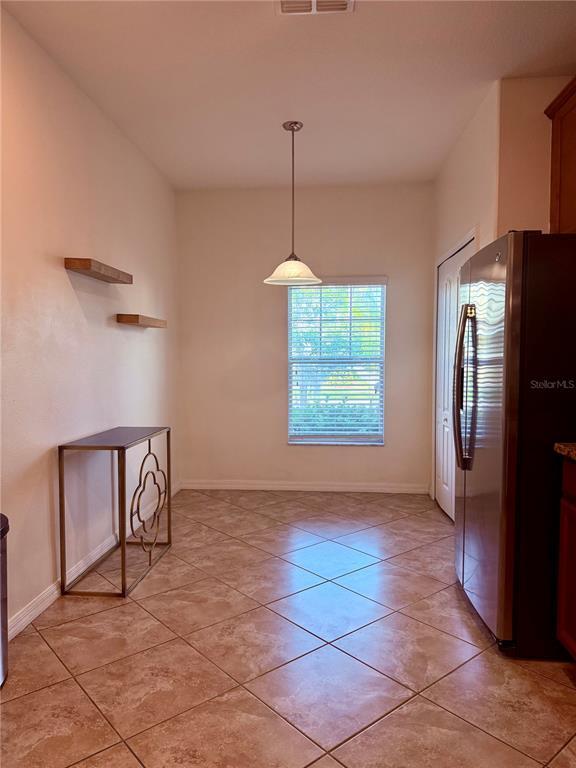 Building Photo - 2411 Willimette Dr