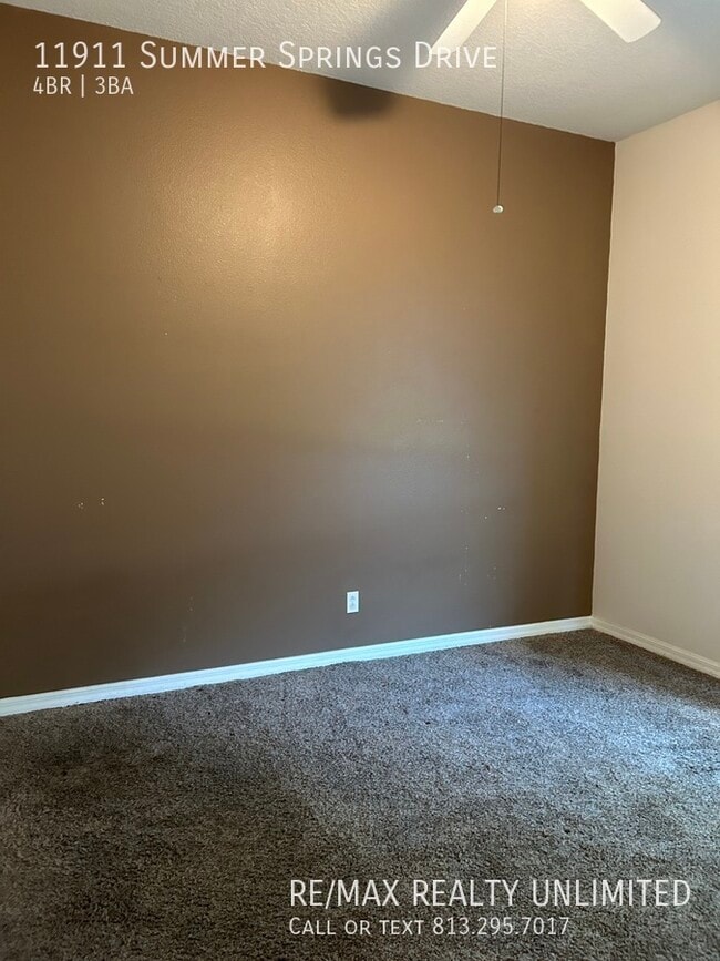 Building Photo - 11911 Summer Springs Dr