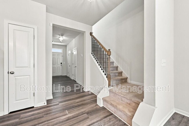 Building Photo - 6331 Andante Ave