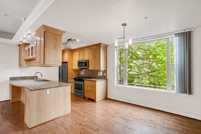 Interior Photo - Brownstone Manor