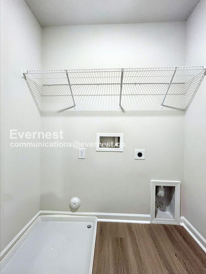 Building Photo - 2104 Willow Gln Dr