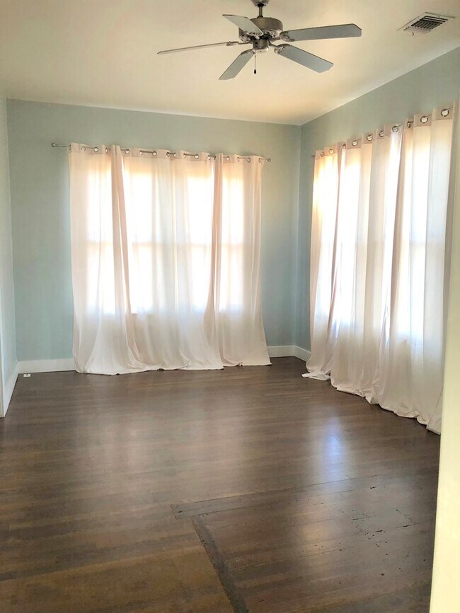 Building Photo - 119 Idlewilde Blvd