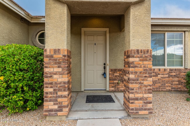 Building Photo - 9228 W Black Hill Rd