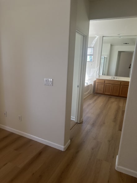 Building Photo - 3120 Jerrold Zanzi Ln