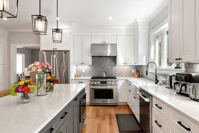 Building Photo - 41 Peach Orchard Rd