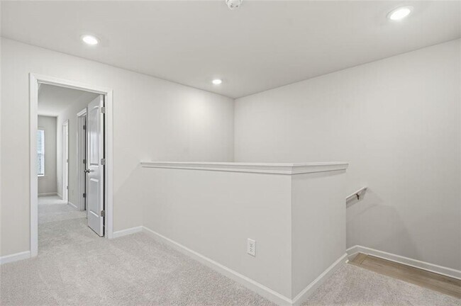 Building Photo - 208 Filer Dr