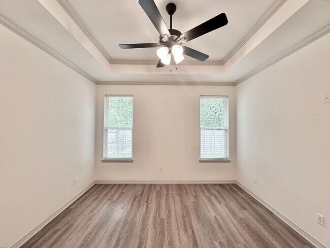 Building Photo - TOUR TODAY! 3 Bedroom 2 Bath Home in Tyler!