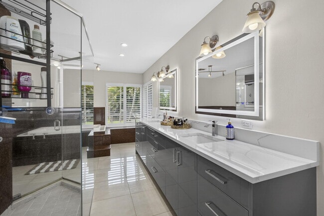 Building Photo - 5463 Sea Biscuit Rd