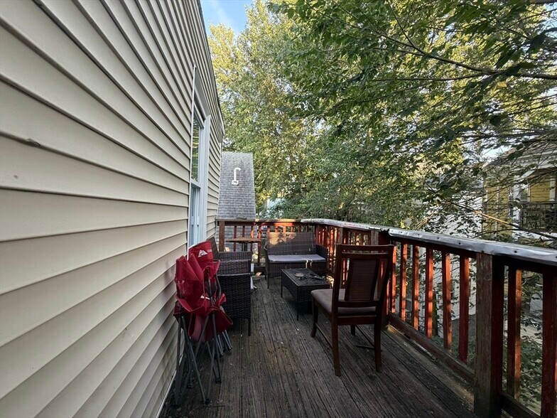 Building Photo - 34 Cherokee St