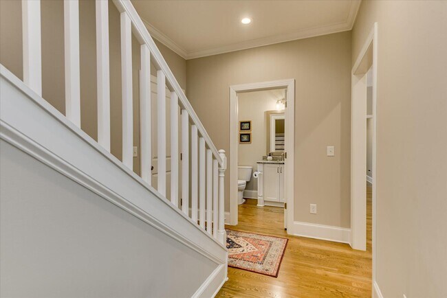 Building Photo - 534 Long Shadow Dr