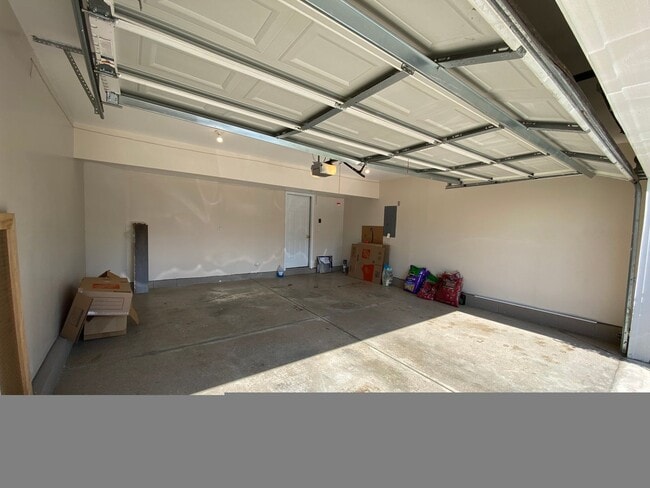 Building Photo - 4221 Dobbin Cir