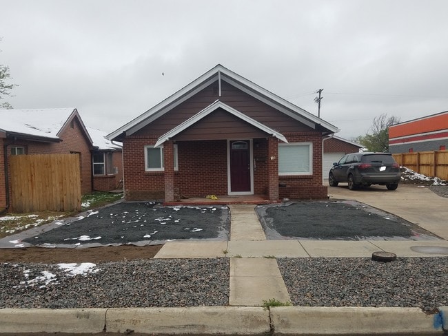 Building Photo - 32 N 9th Ave