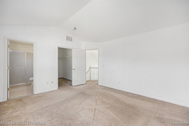 Building Photo - 4899 Green Ct