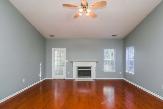 Building Photo - 3606 Briarthorne Dr