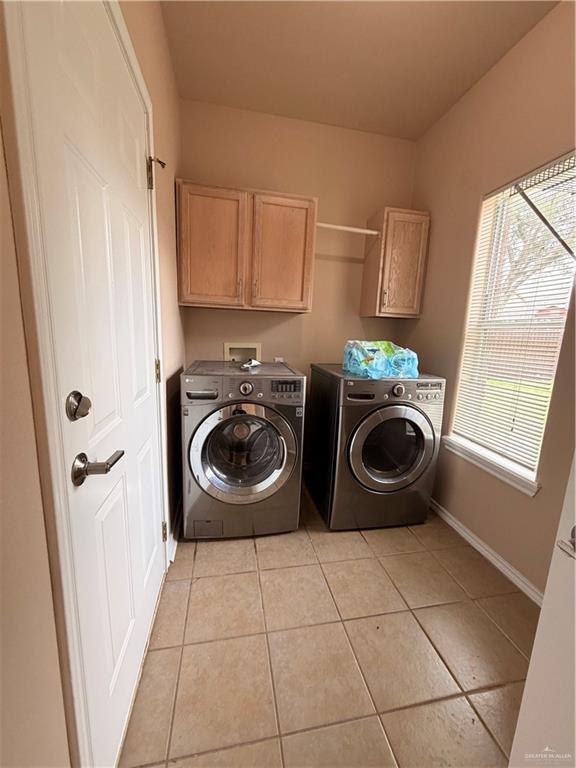 Building Photo - 12 E 28th St