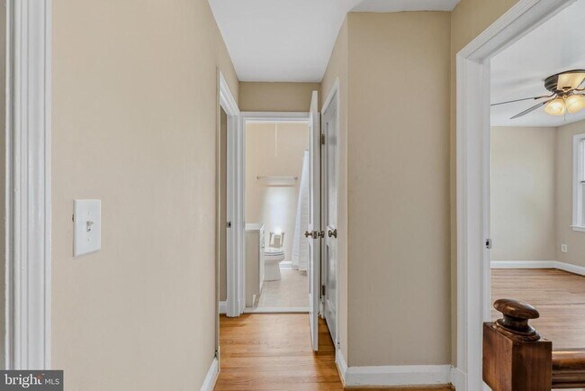 Building Photo - 586 Lucia Ave