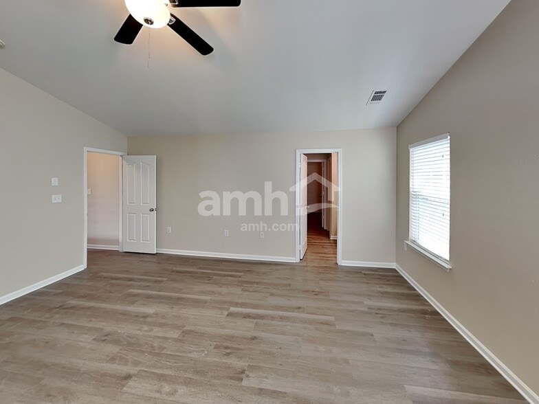 Building Photo - 13827 Allison Forest Trl