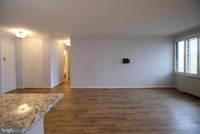 Building Photo - 4501 Arlington Blvd