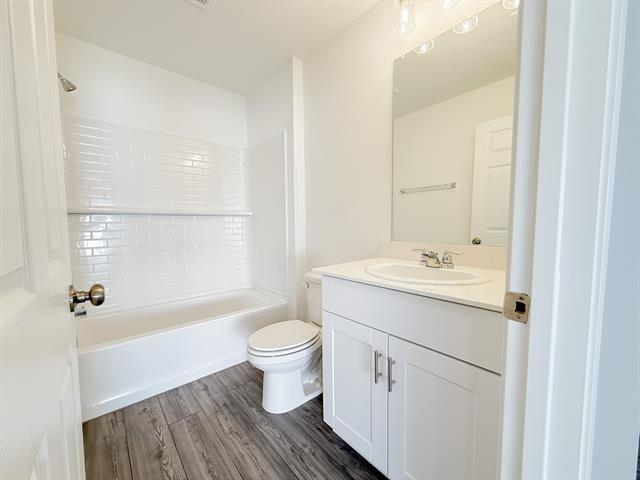 Building Photo - 1008 Clear Dusk Ln